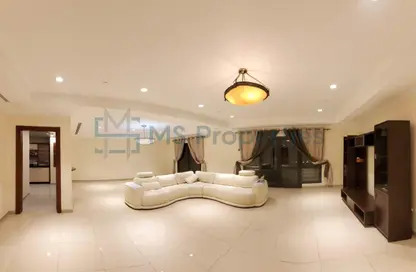 Apartment - 2 Bedrooms - 3 Bathrooms for sale in East Porto Drive - Porto Arabia - The Pearl Island - Doha