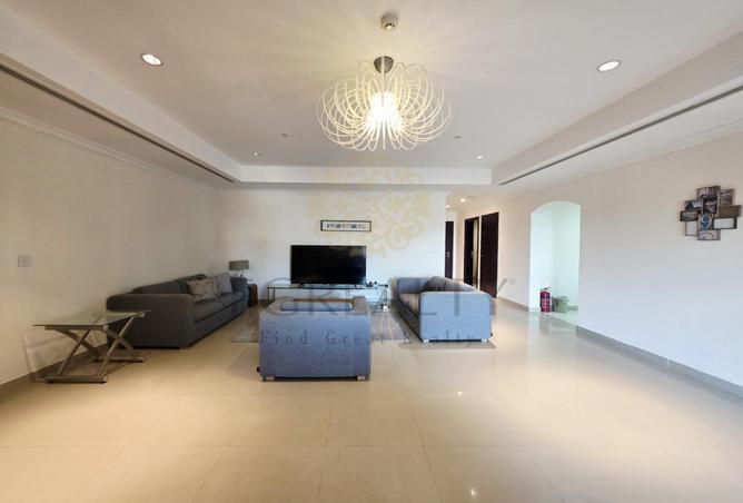 62071813 - Property Image 3