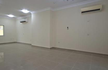 مجمع سكني - 5 - 5 للإيجار في اللقطة - اللقطة - الدوحة مجمع سكني - 5 - 5 للإيجار في اللقطة - اللقطة - الدوحة