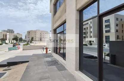 محل - استوديو للايجار في برج سيف لوسيل 1 - سيف لوسيل - مدينة اللسيل - الوسيل