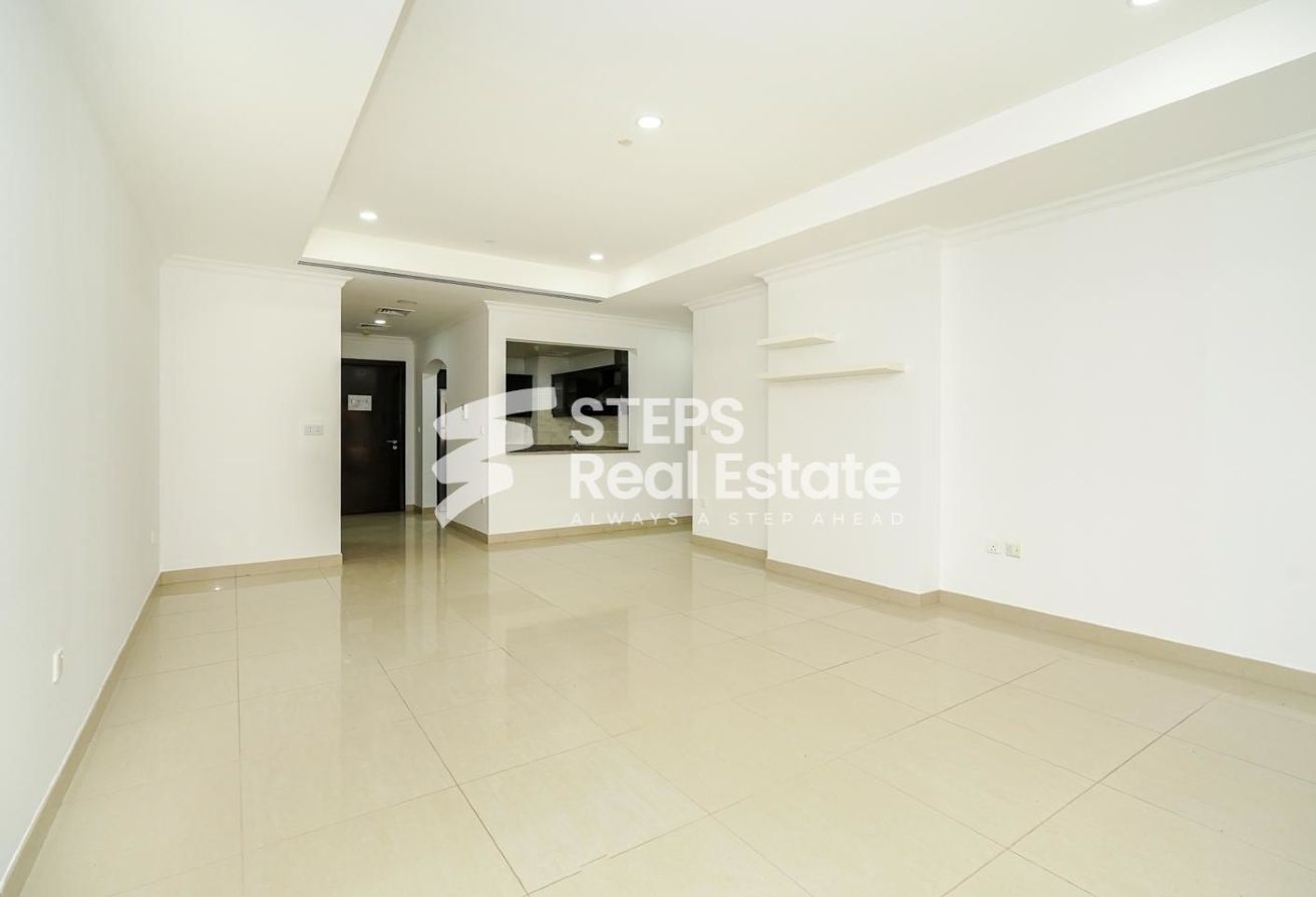 1-Bedroom Apartment with Balcony in The Pearl - apartment in Porto Arabia