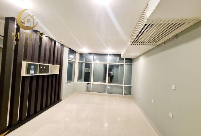 1005912 - Property Image 3