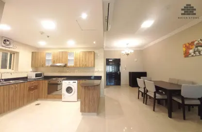 Apartment - 1 Bedroom - 2 Bathrooms for rent in Musheireb Tower - Musheireb - Musheireb - Doha