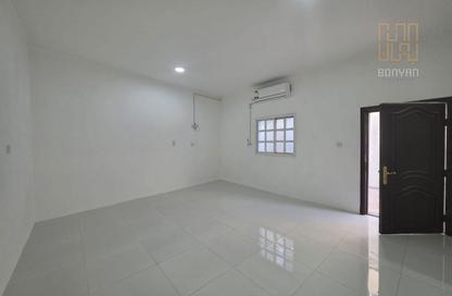 Apartment - Studio - 1 Bathroom for rent in New Salata - Salata - Doha Apartment - Studio - 1 Bathroom for rent in New Salata - Salata - Doha