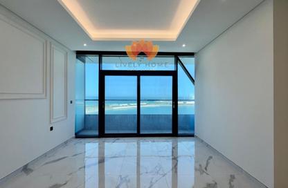 Apartment - 2 Bedrooms - 4 Bathrooms for rent in Marina Tower 02 - Marina District - Lusail
