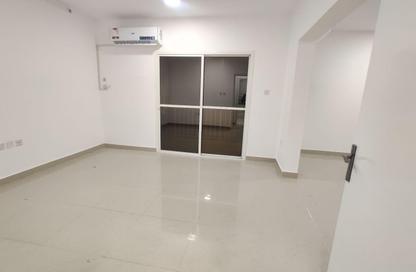 Apartment - 5 Bedrooms - 3 Bathrooms for rent in Najma Street - Najma - Doha