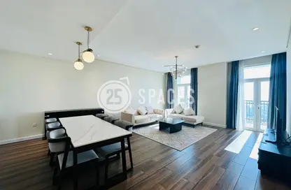 شقة - 3 غرف نوم - 4 حمامات للايجار في حدائق فلورستا - حدائق فلورستا - جزيرة اللؤلؤة - الدوحة