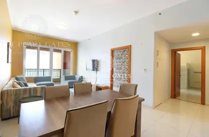 Apartment - 2 Bedrooms - 3 Bathrooms for rent in Viva West - Viva Bahriyah - The Pearl Island - Doha