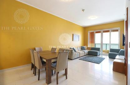 Apartment - 2 Bedrooms - 3 Bathrooms for rent in Viva West - Viva Bahriyah - The Pearl Island - Doha