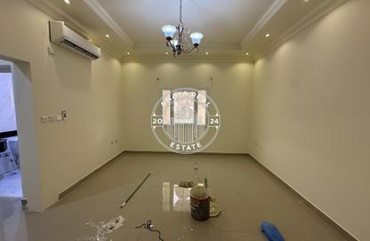 Apartment - 1 - 1 for rent in Ammar Bin Yasser Street - Al Aziziyah - Doha