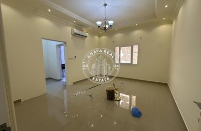 Apartment - 1 - 1 for rent in Ammar Bin Yasser Street - Al Aziziyah - Doha