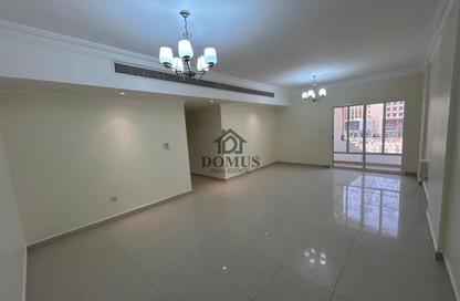 Apartment - 3 Bedrooms - 3 Bathrooms for rent in Thabit Bin Zaid Street - Al Mansoura - Doha