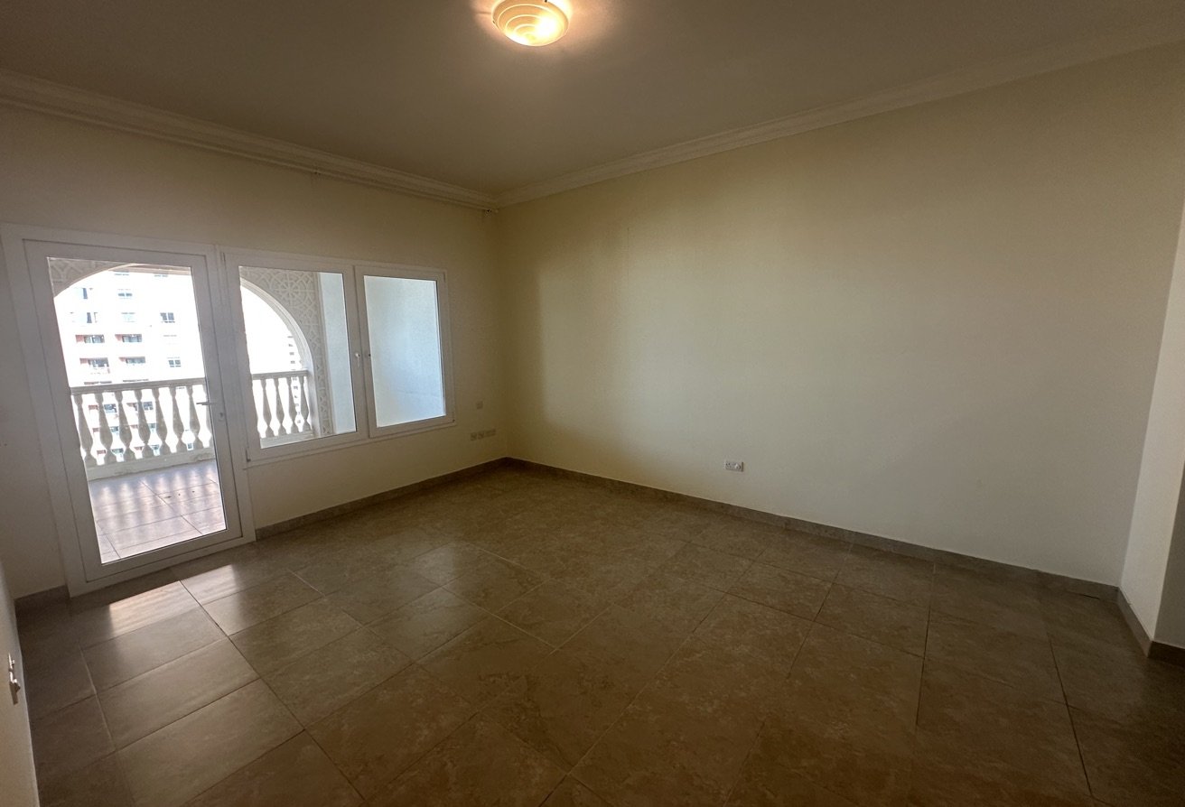 2 Bedroom Higher Floor Fully Marina View thumbnail 9