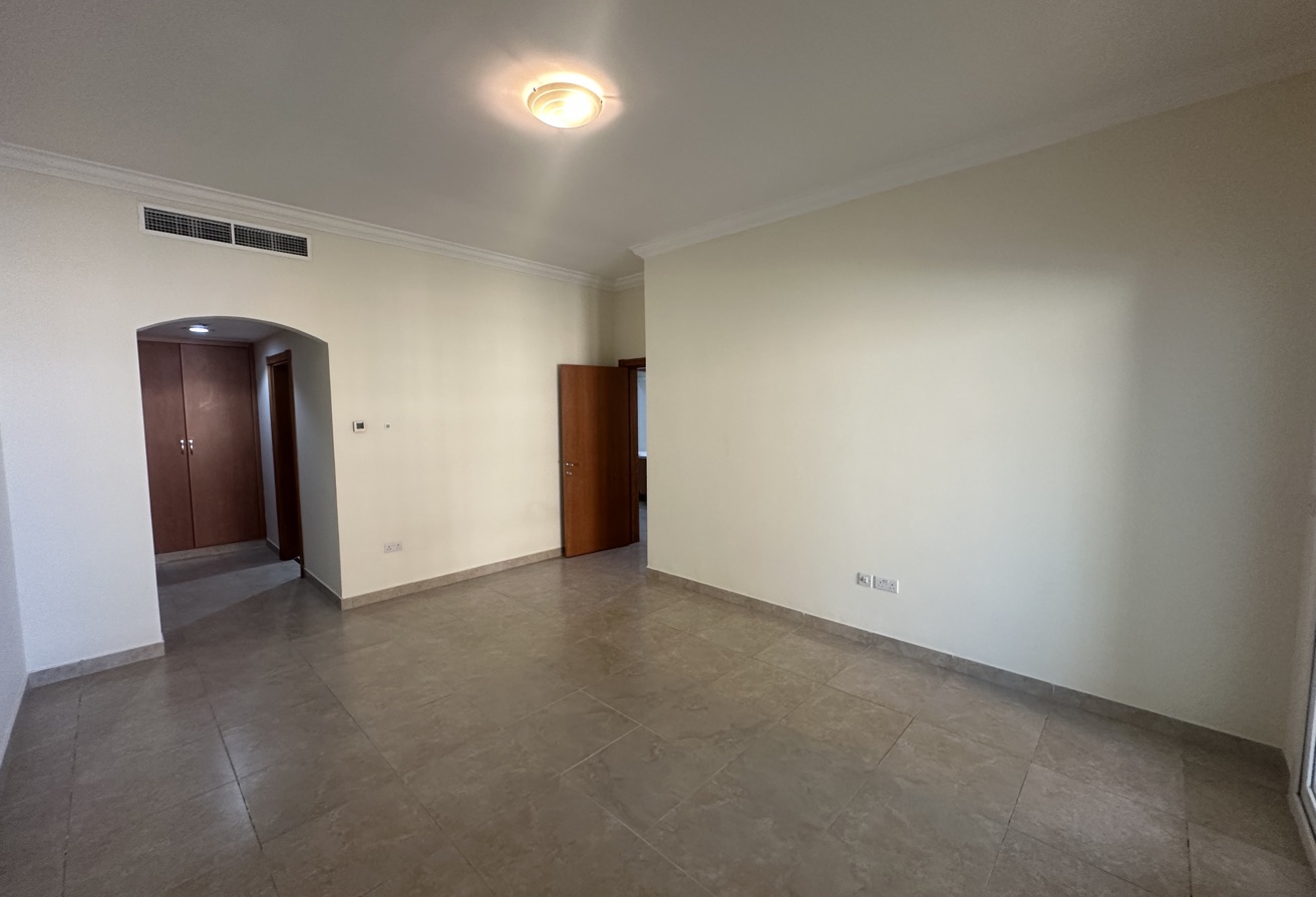 2 Bedroom Higher Floor Fully Marina View thumbnail 11