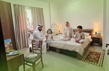 شقة - 2 غرف نوم - 2 حمامات للايجار في شارع المطار القديم - طريق المطار القديم - الدوحة