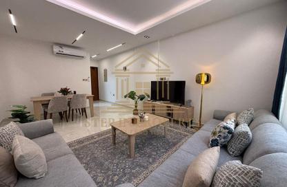 Apartment - 2 Bedrooms - 3 Bathrooms for rent in Ramada Commercial Building - Al Rawabi Street - Al Muntazah - Doha