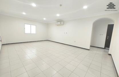 Apartment - 3 Bedrooms - 3 Bathrooms for rent in Muntazah 7 - Al Muntazah - Doha