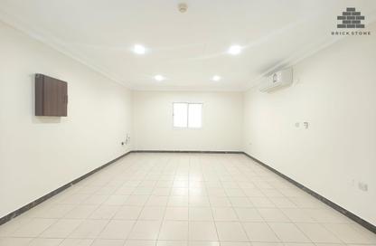 Apartment - 3 Bedrooms - 3 Bathrooms for rent in Muntazah 7 - Al Muntazah - Doha