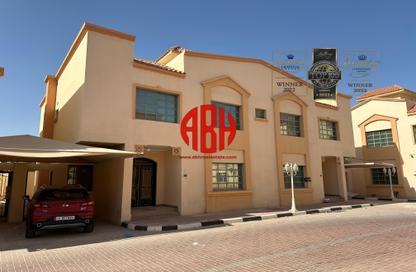 مجمع سكني - 6 غرف نوم - 6 حمامات للايجار في Al Sakhama - الدوحة