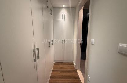 Apartment - 2 Bedrooms - 4 Bathrooms for sale in Floresta Gardens - The Pearl Island - Doha Apartment - 2 Bedrooms - 4 Bathrooms for sale in Floresta Gardens - The Pearl Island - Doha