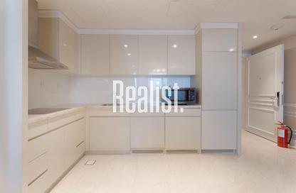 Apartment - 1 Bedroom - 2 Bathrooms for rent in West Bay Tower - West Bay - West Bay - Doha Apartment - 1 Bedroom - 2 Bathrooms for rent in West Bay Tower - West Bay - West Bay - Doha