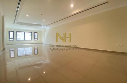 Apartment - 1 Bedroom - 2 Bathrooms for rent in East Porto Drive - Porto Arabia - The Pearl Island - Doha Apartment - 1 Bedroom - 2 Bathrooms for rent in East Porto Drive - Porto Arabia - The Pearl Island - Doha