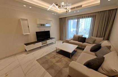 Apartment - 2 Bedrooms - 2 Bathrooms for rent in The Pearl Island - Doha