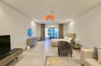 Apartment - Studio - 1 Bathroom for rent in Al Mutahidah Tower - Viva Bahriyah - The Pearl Island - Doha