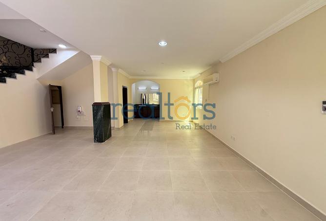 55679269 - Property Image 2