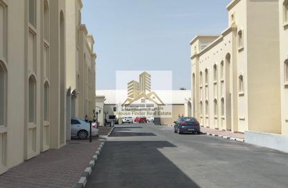 مجمع سكني - 4 غرف نوم - 4 حمامات للايجار في طريق مسيمير - أبو هامور - الدوحة