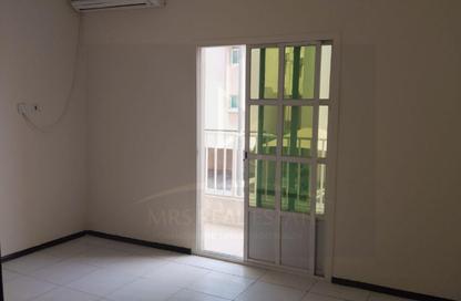 Apartment - 2 Bedrooms - 2 Bathrooms for rent in Bin Omran 46 - Fereej Bin Omran - Doha