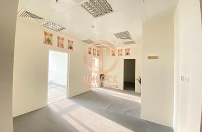 Office Space - Studio - 2 Bathrooms for rent in Al Hashmi Building - Al Muntazah Street - Al Muntazah - Doha