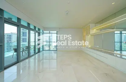 Apartment - 1 Bedroom - 2 Bathrooms for sale in Seef Lusail Tower 1 - Seef Lusail - Lusail City - Lusail