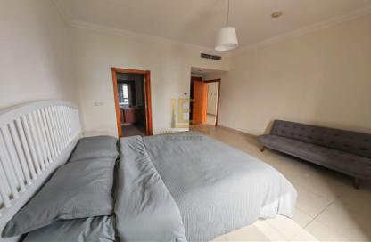Apartment - 1 Bedroom - 2 Bathrooms for rent in East Porto Drive - Porto Arabia - The Pearl Island - Doha Apartment - 1 Bedroom - 2 Bathrooms for rent in East Porto Drive - Porto Arabia - The Pearl Island - Doha