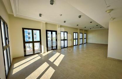 Apartment - 3 Bedrooms - 4 Bathrooms for rent in Carnaval - Qanat Quartier - The Pearl Island - Doha