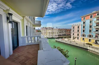 Apartment - 3 Bedrooms - 4 Bathrooms for rent in Carnaval - Qanat Quartier - The Pearl Island - Doha