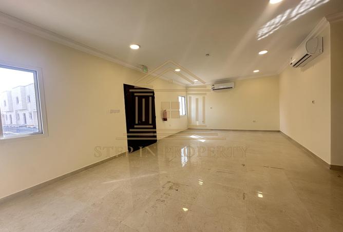 1023701 - Property Image 2