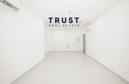 Apartment - 2 Bedrooms - 3 Bathrooms for rent in Al Aziziyah - Al Aziziyah - Doha