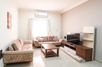 شقة - 2 - 2 للايجار في شارع المطار القديم - طريق المطار القديم - الدوحة