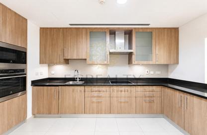 Apartment - 1 - 2 for rent in Viva West - Viva Bahriyah - The Pearl Island - Doha Apartment - 1 - 2 for rent in Viva West - Viva Bahriyah - The Pearl Island - Doha