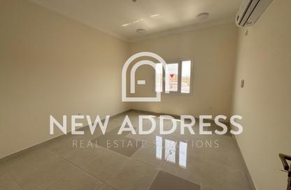 Apartment - 2 Bedrooms - 2 Bathrooms for rent in Fereej Kulaib - Doha