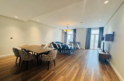 Apartment - 3 Bedrooms - 5 Bathrooms for rent in Floresta Gardens - Floresta Gardens - The Pearl Island - Doha