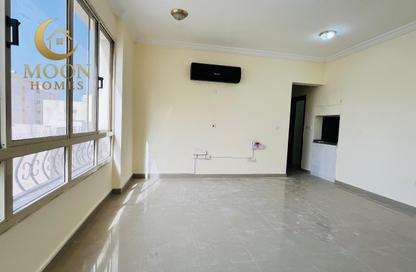 Apartment - 1 Bedroom - 1 Bathroom for rent in Umm Ghwailina Comm - Umm Ghuwalina - Umm Ghuwailina - Doha Apartment - 1 Bedroom - 1 Bathroom for rent in Umm Ghwailina Comm - Umm Ghuwalina - Umm Ghuwailina - Doha