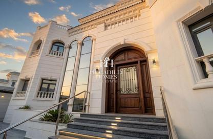 Villa - 6 Bedrooms - 7+ Bathrooms for rent in Waterfront West Villas - Waterfront Residential - The Waterfront - Lusail