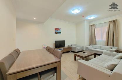 Apartment - 2 Bedrooms - 2 Bathrooms for rent in Umm Ghwailina Comm - Umm Ghuwalina - Umm Ghuwailina - Doha