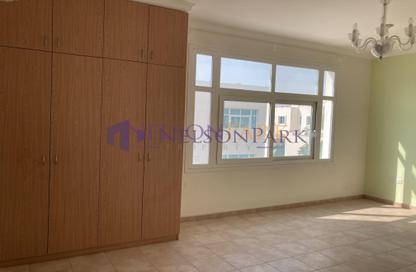 Villa - 3 Bedrooms - 4 Bathrooms for rent in Wadi Al Shaheeniya Street - Ain Khaled - Doha