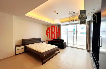 Apartment - 1 Bedroom - 2 Bathrooms for rent in Viva West - Viva Bahriyah - The Pearl Island - Doha