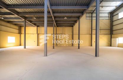 Warehouse - Studio - 3 for rent in East Industrial Street - Birkat Al Awamer - Al Wakra
