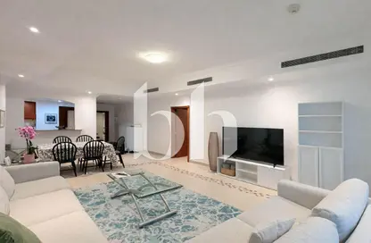 Apartment - 1 Bedroom - 2 Bathrooms for rent in West Porto Drive - Porto Arabia - The Pearl Island - Doha