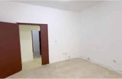 Apartment - Studio - 1 Bathroom for rent in Salwa Commercial Building - Salwa Road - Doha
